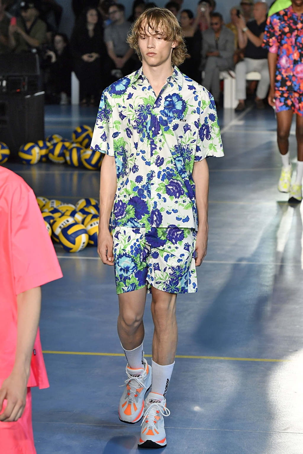 Fashion Week Milan Spring/Summer 2019 look 55 from the MSGM collection menswear