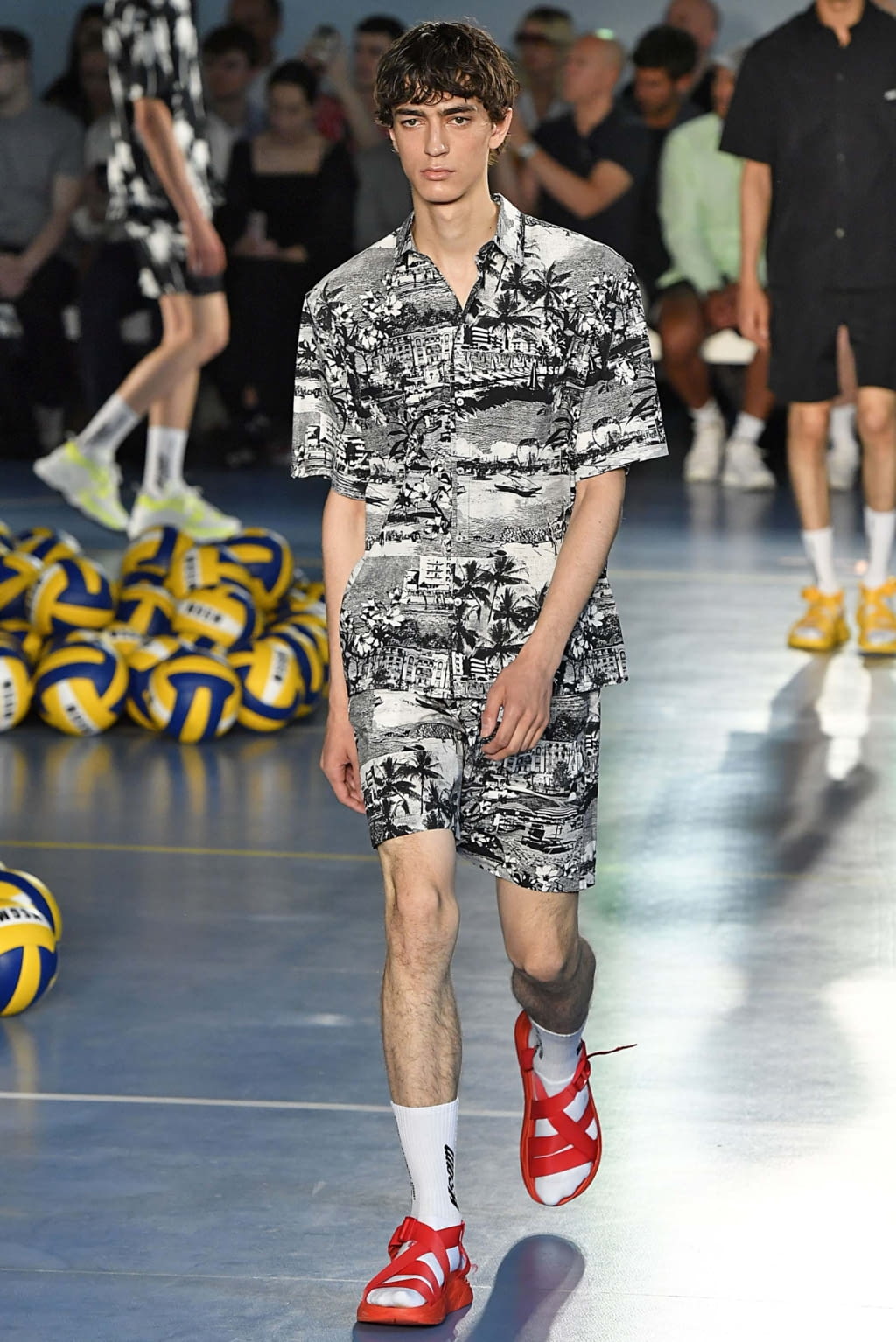 Fashion Week Milan Spring/Summer 2019 look 65 from the MSGM collection menswear