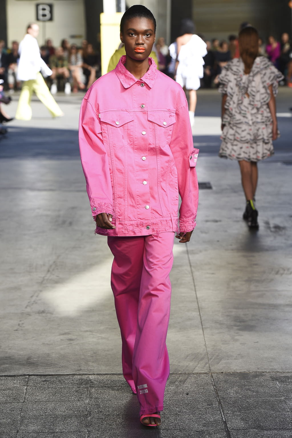 Fashion Week Milan Spring/Summer 2018 look 22 from the MSGM collection 女装