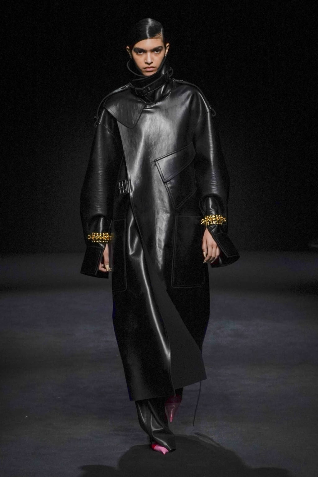 Fashion Week Paris Fall/Winter 2020 look 2 from the Mugler collection womenswear