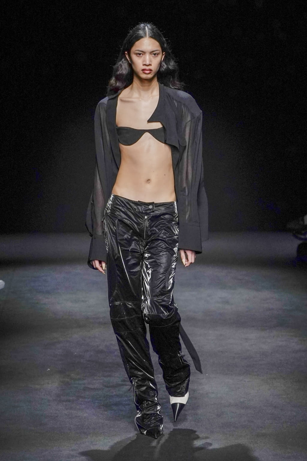 Fashion Week Paris Fall/Winter 2020 look 8 from the Mugler collection 女装