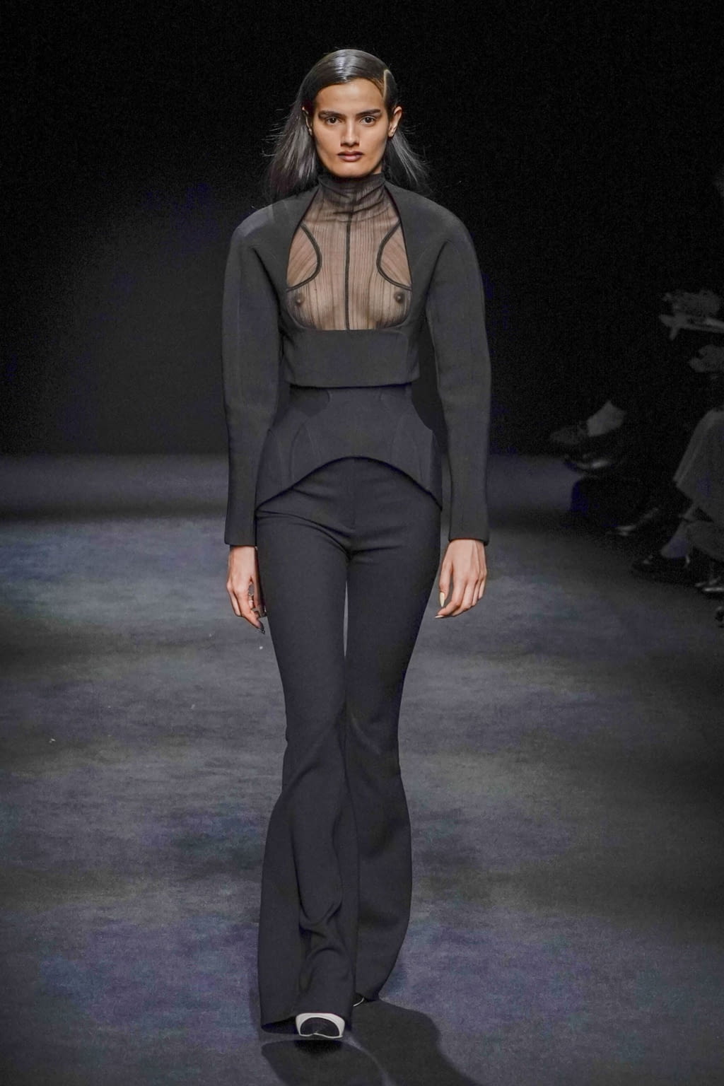 Fashion Week Paris Fall/Winter 2020 look 14 de la collection Mugler womenswear