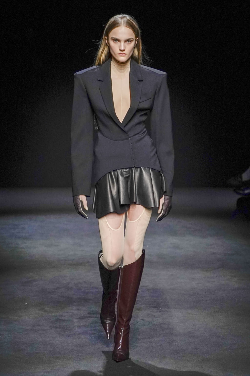 Fashion Week Paris Fall/Winter 2020 look 16 de la collection Mugler womenswear
