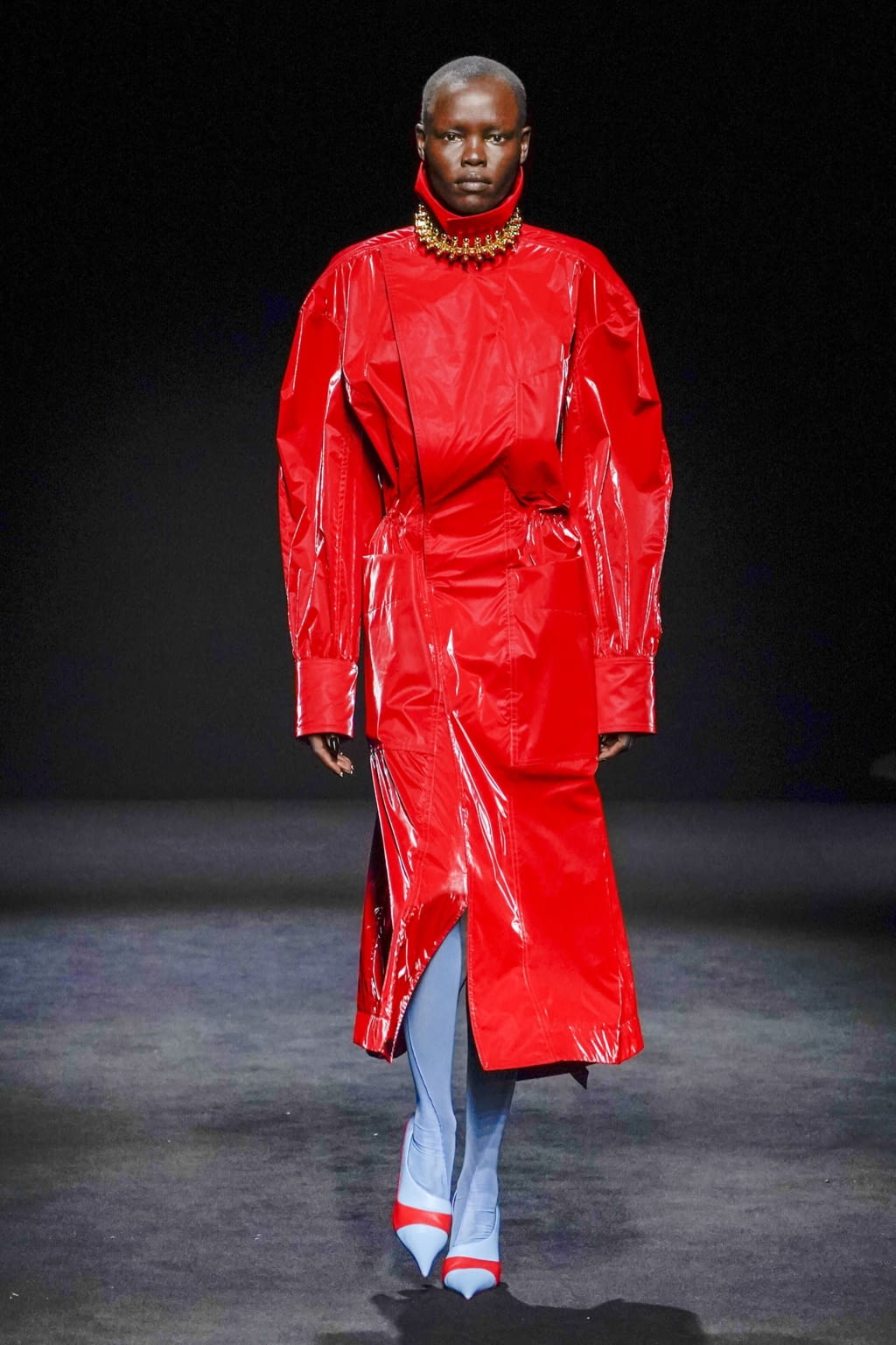Fashion Week Paris Fall/Winter 2020 look 24 from the Mugler collection womenswear