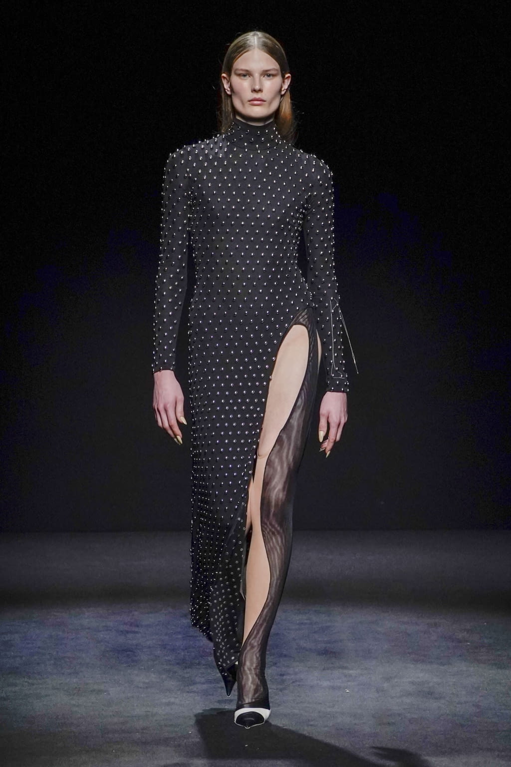 Fashion Week Paris Fall/Winter 2020 look 31 from the Mugler collection womenswear