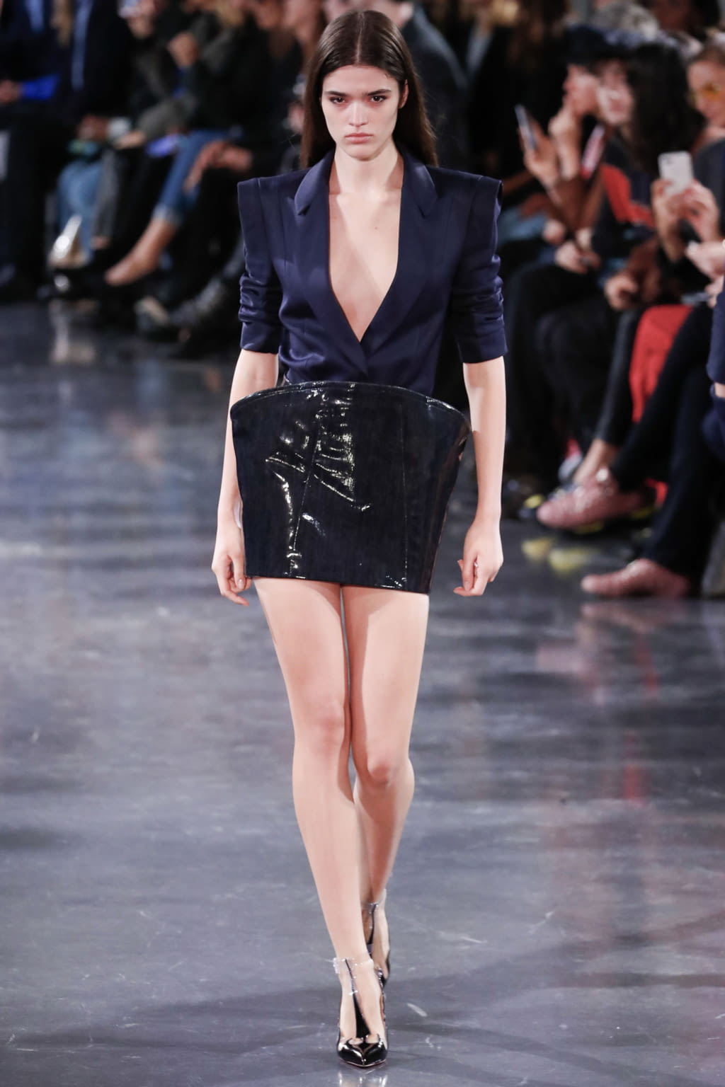 Fashion Week Paris Spring/Summer 2018 look 4 de la collection Mugler womenswear
