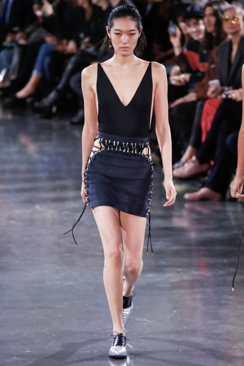 Fashion Week Paris Spring/Summer 2018 look 15 from the Mugler collection 女装