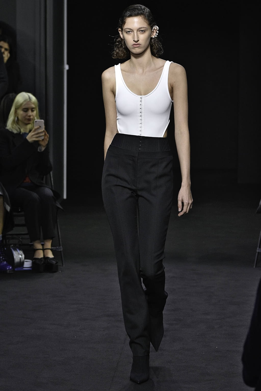 Fashion Week Paris Spring/Summer 2019 look 7 from the Mugler collection 女装