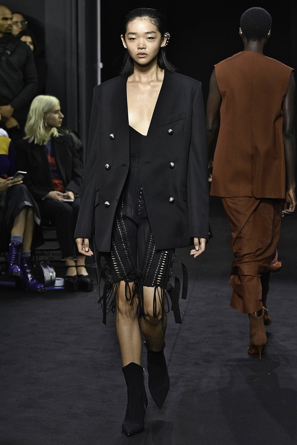Fashion Week Paris Spring/Summer 2019 look 15 from the Mugler collection womenswear