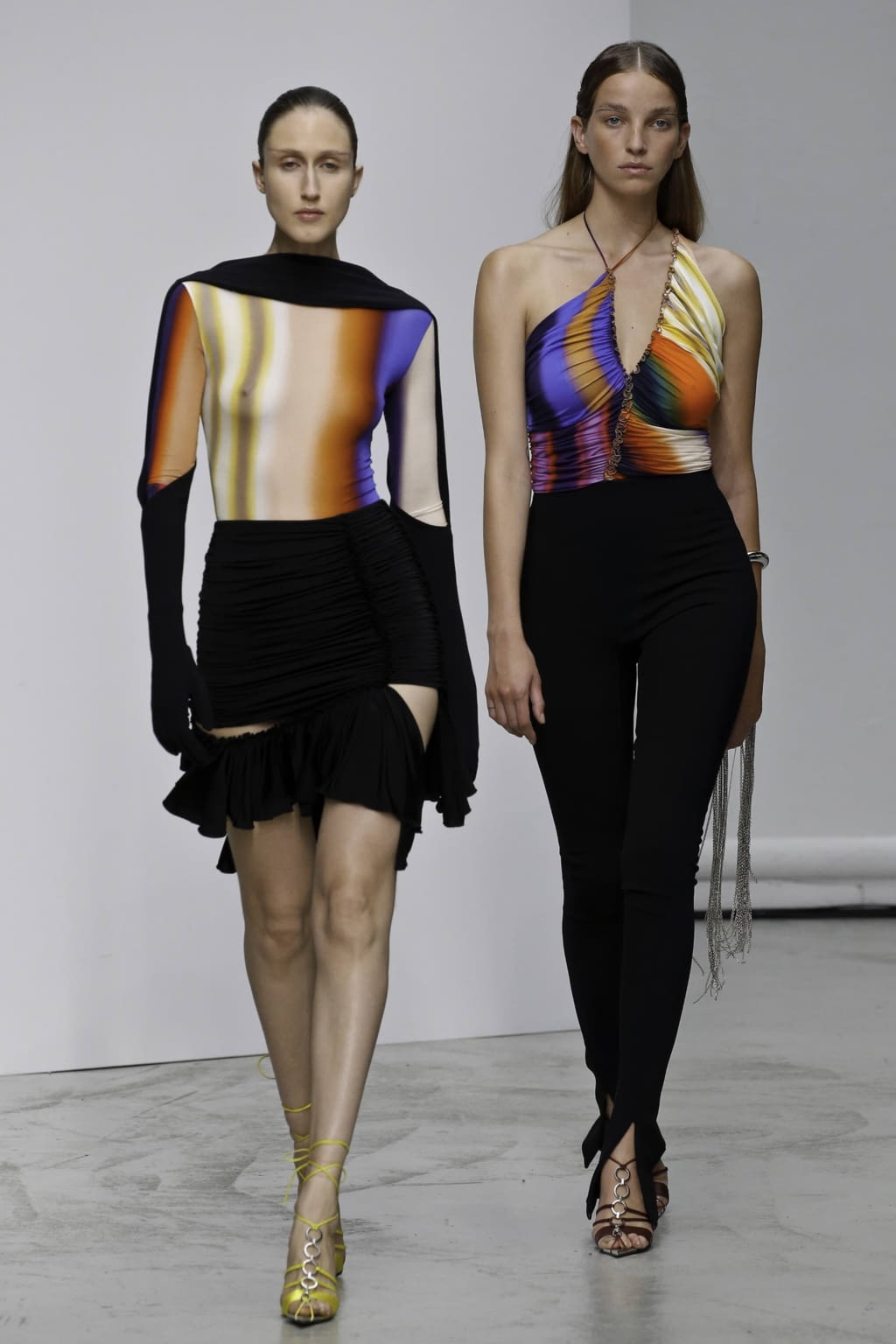Fashion Week Paris Spring/Summer 2020 look 16 de la collection Mugler womenswear