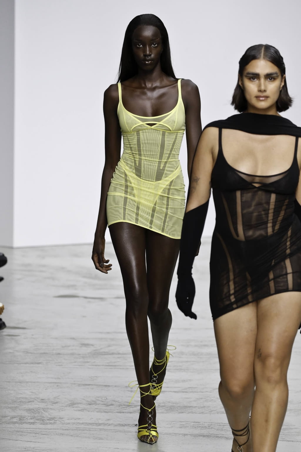 Fashion Week Paris Spring/Summer 2020 look 27 from the Mugler collection womenswear