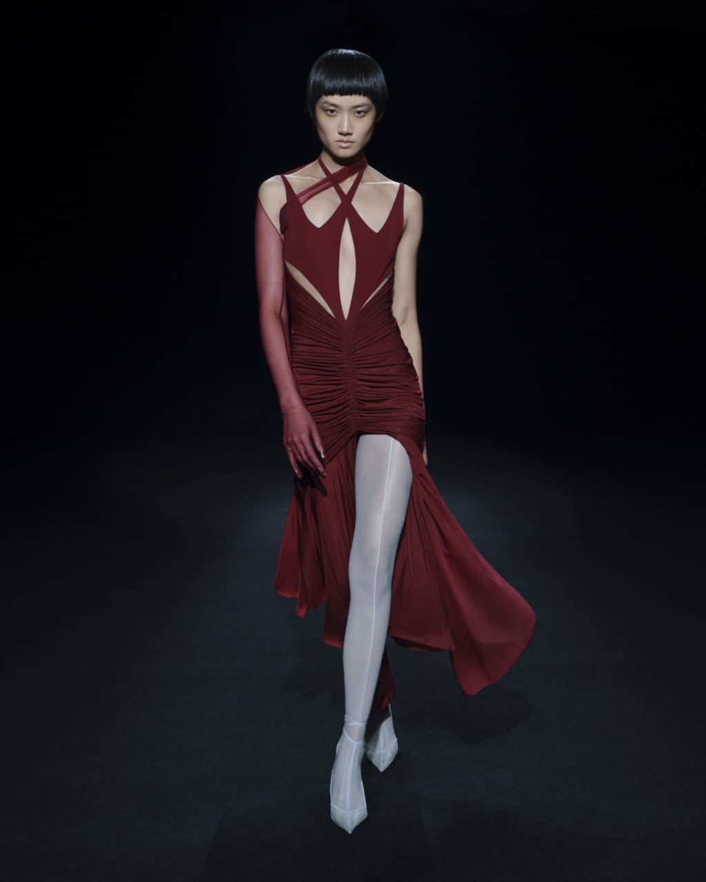 Fashion Week Paris Spring/Summer 2021 look 52 from the Mugler collection 女装