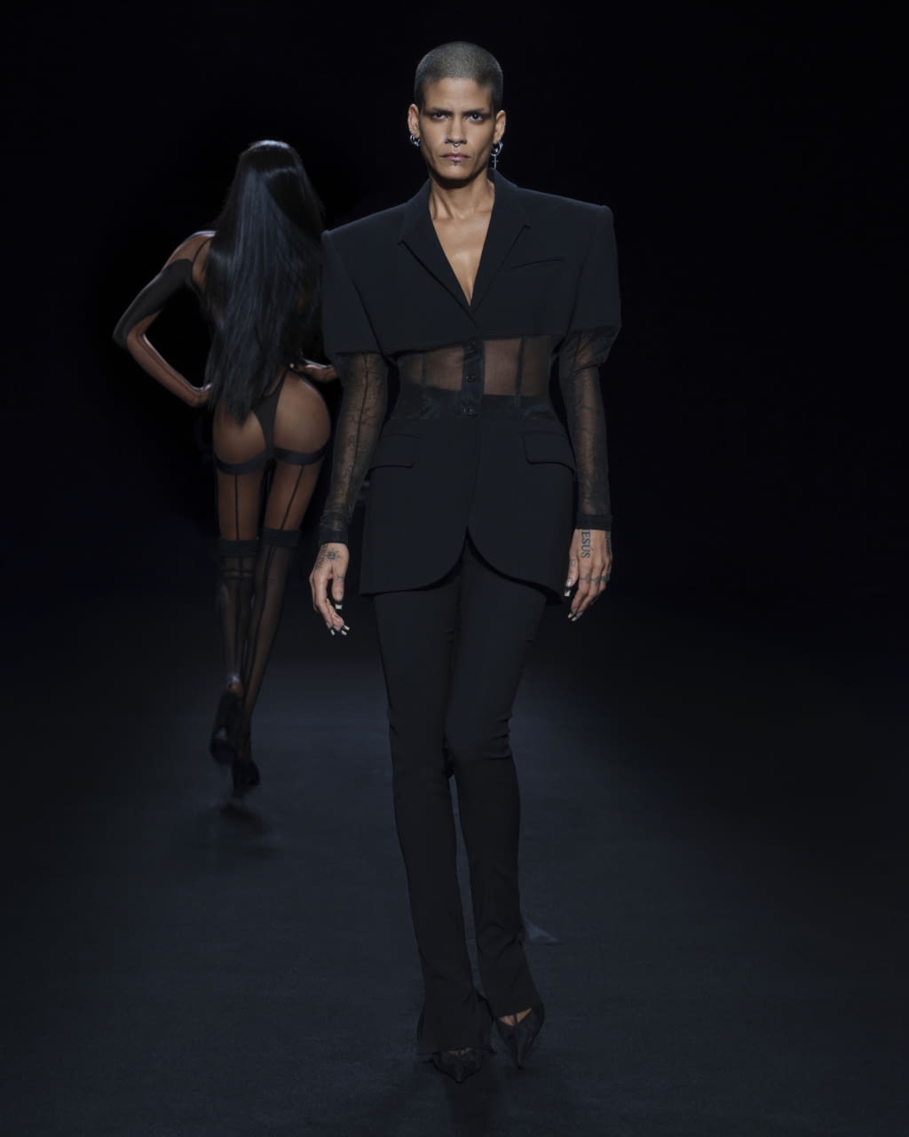 Fashion Week Paris Spring/Summer 2021 look 29 from the Mugler collection womenswear