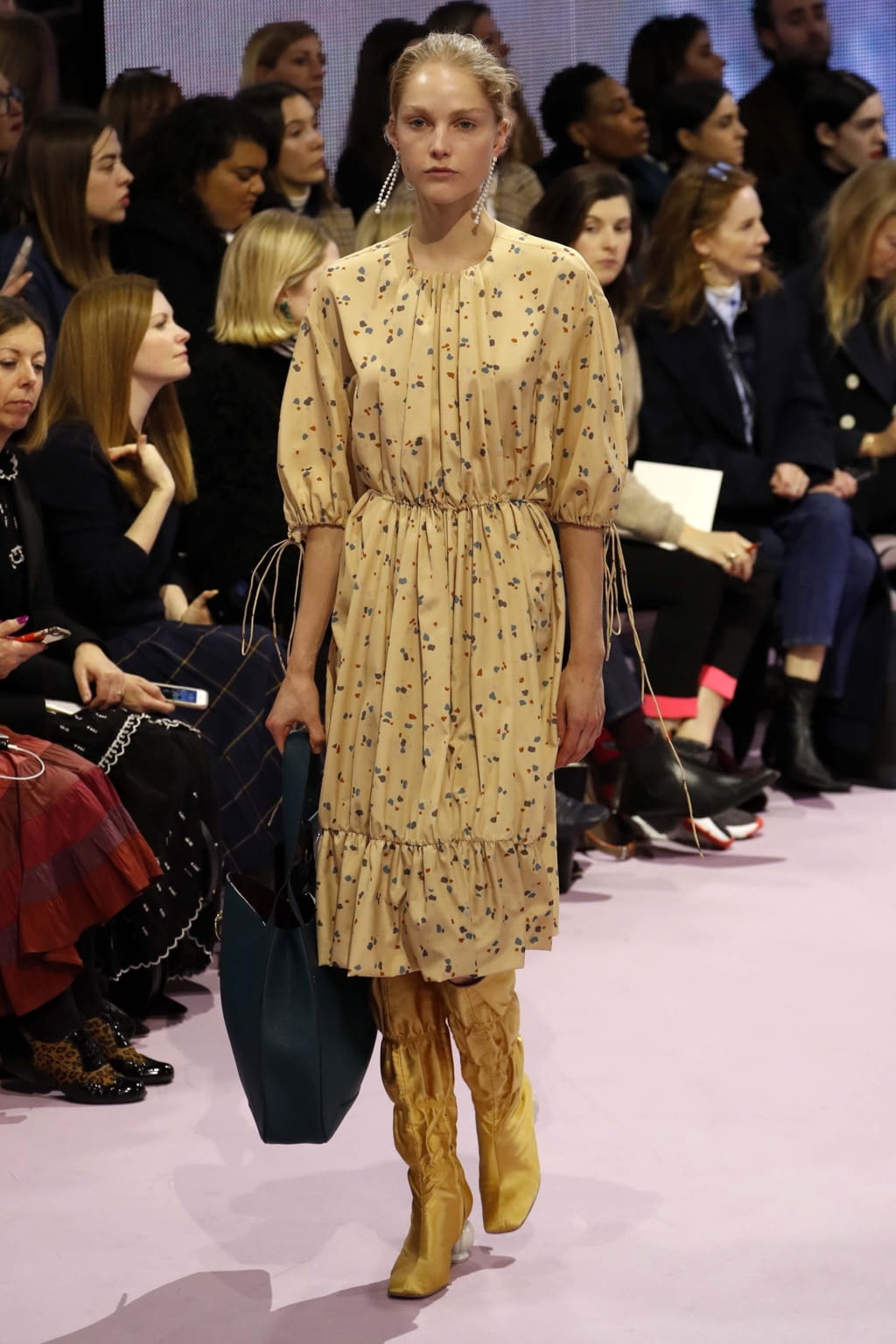 Fashion Week London Spring/Summer 2018 look 20 de la collection Mulberry womenswear