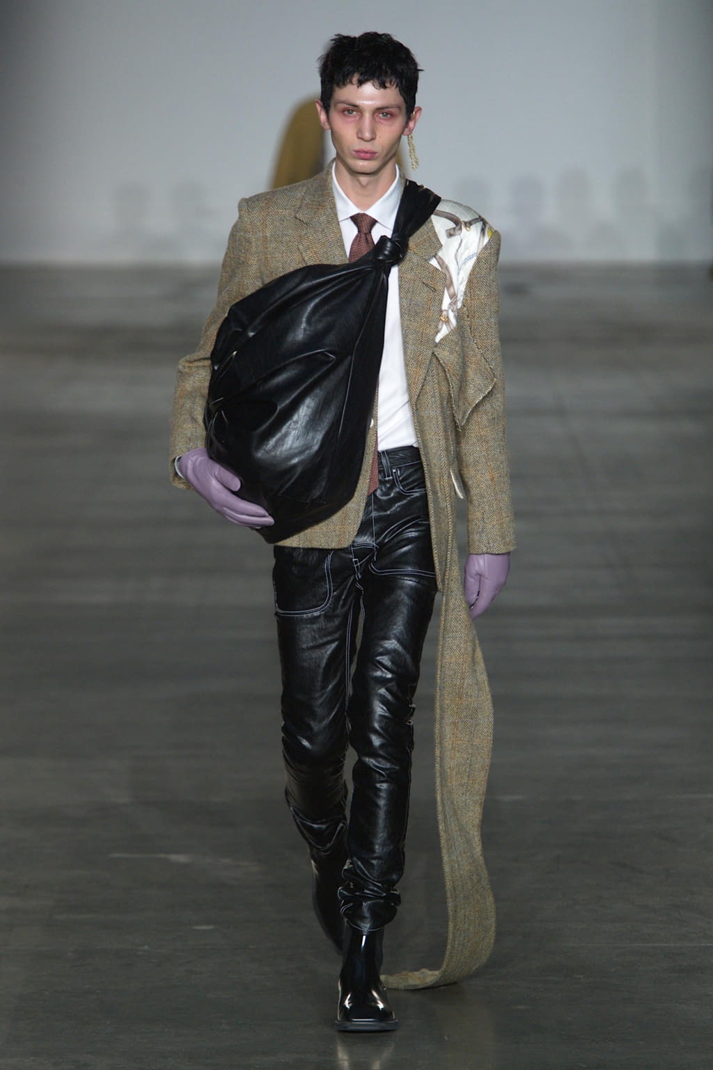 Fashion Week London Fall/Winter 2020 look 15 from the Münn collection menswear