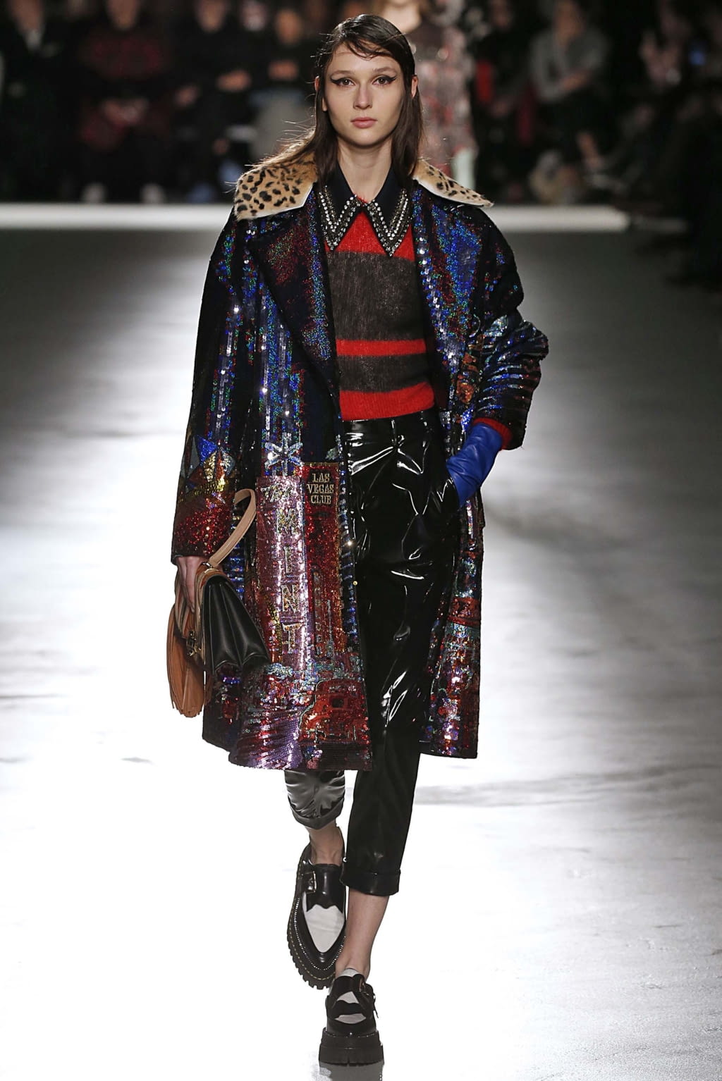 Fashion Week Milan Fall/Winter 2018 look 39 from the N°21 collection 女装