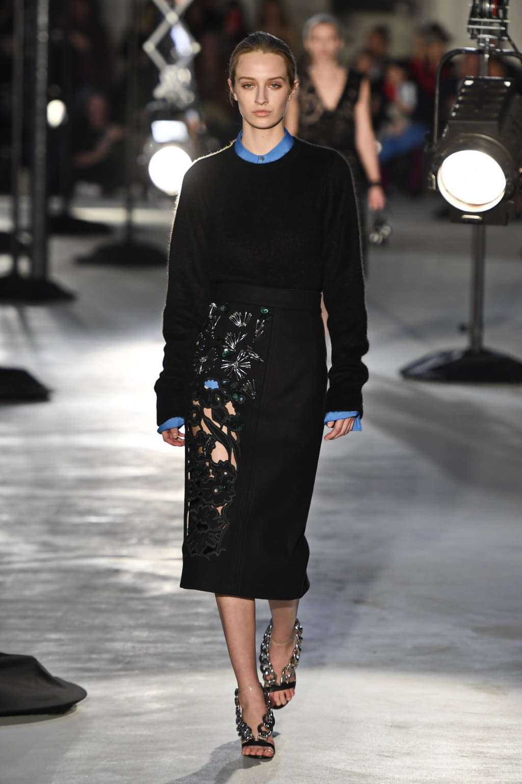 Fashion Week Milan Fall/Winter 2020 look 6 from the N°21 collection womenswear