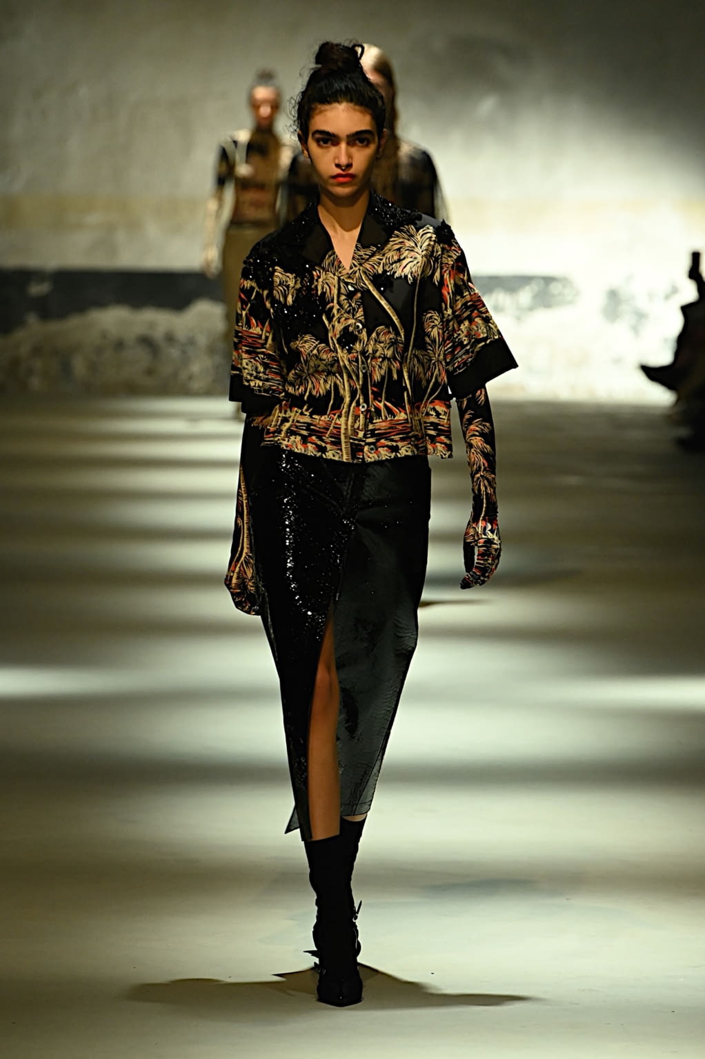 Fashion Week Milan Fall/Winter 2022 look 26 from the N°21 collection womenswear