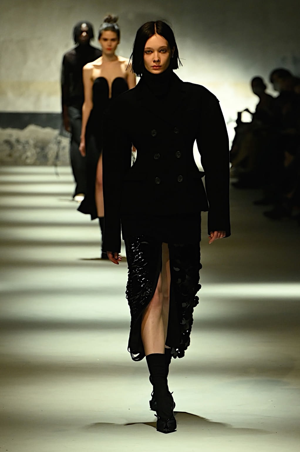 Fashion Week Milan Fall/Winter 2022 look 32 de la collection N°21 womenswear