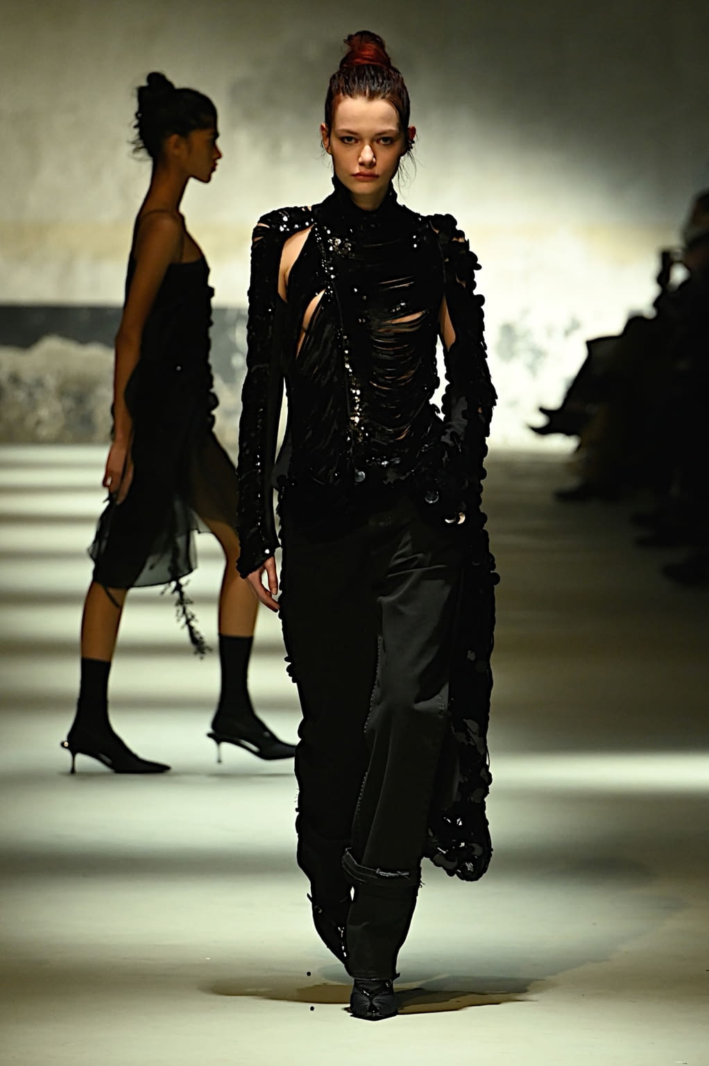 Fashion Week Milan Fall/Winter 2022 look 40 de la collection N°21 womenswear