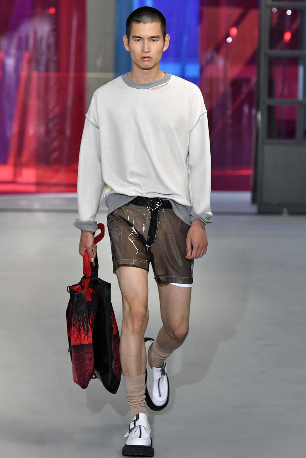 Fashion Week Milan Spring/Summer 2019 look 11 from the N°21 collection 男装