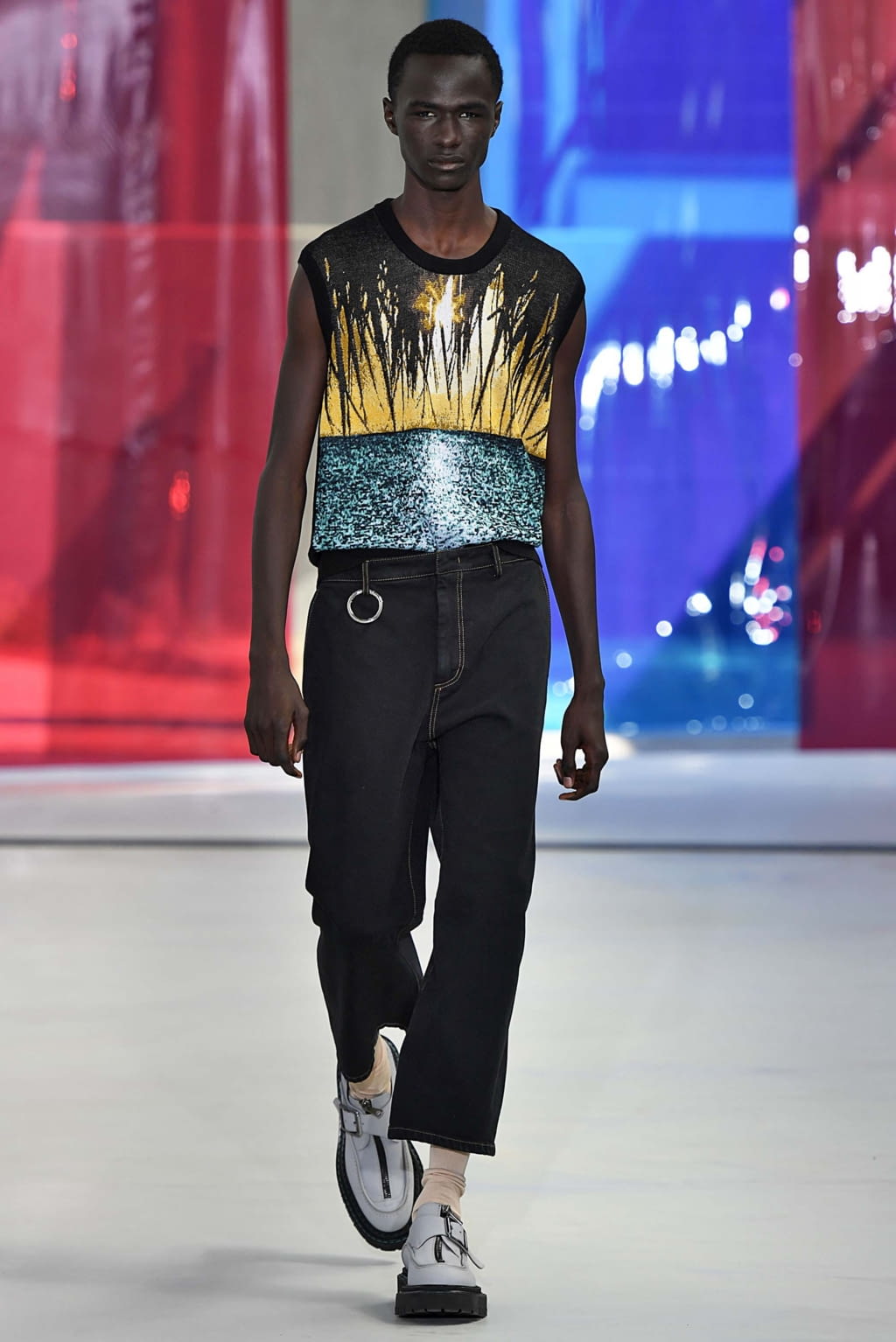 Fashion Week Milan Spring/Summer 2019 look 12 de la collection N°21 menswear