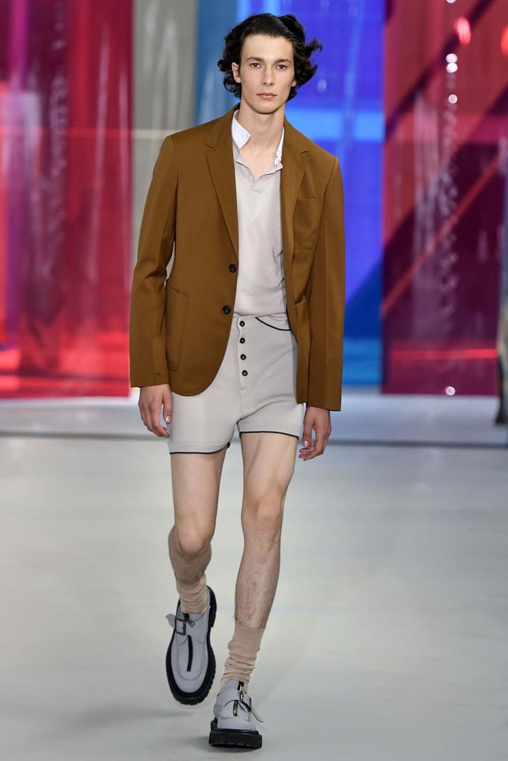 Fashion Week Milan Spring/Summer 2019 look 14 de la collection N°21 menswear