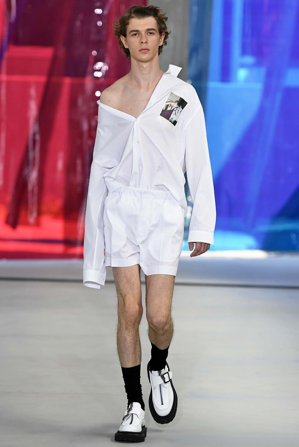 Fashion Week Milan Spring/Summer 2019 look 30 de la collection N°21 menswear