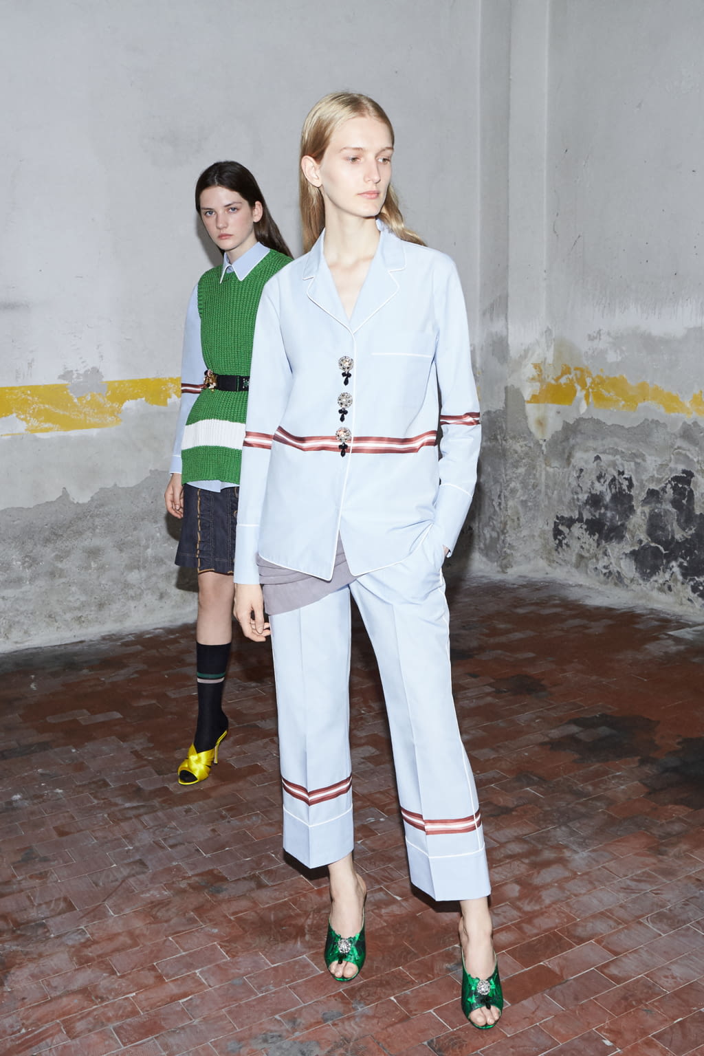 Fashion Week Milan Resort 2018 look 24 from the N°21 collection womenswear