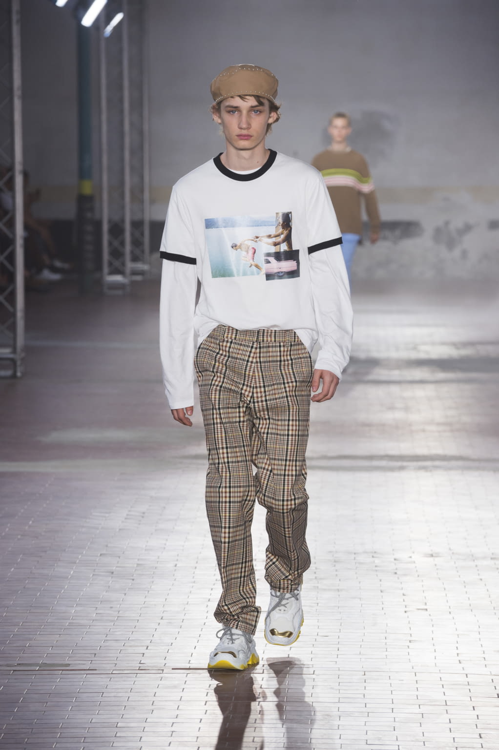 Fashion Week Milan Spring/Summer 2018 look 10 from the N°21 collection menswear