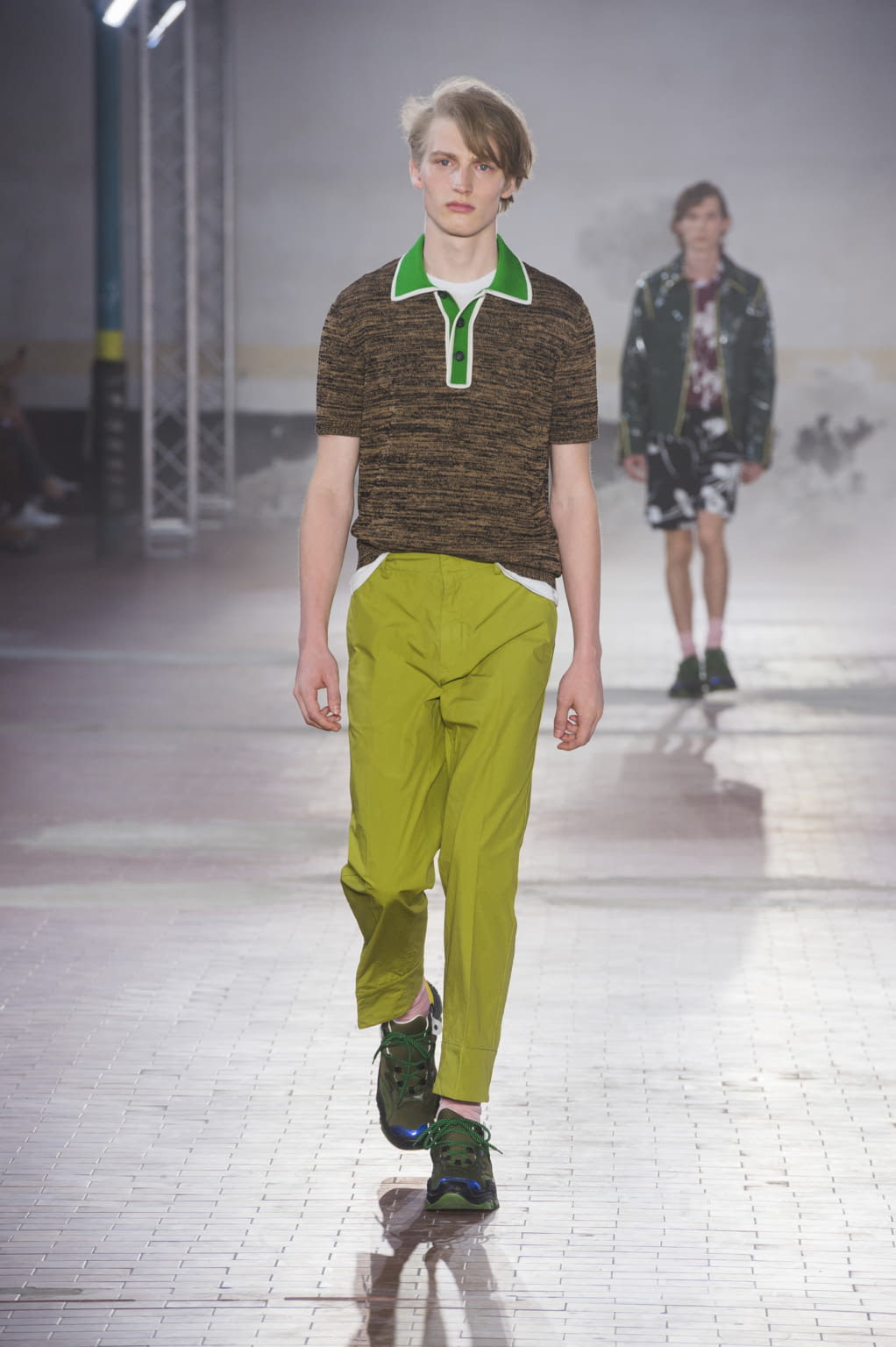Fashion Week Milan Spring/Summer 2018 look 20 from the N°21 collection 男装
