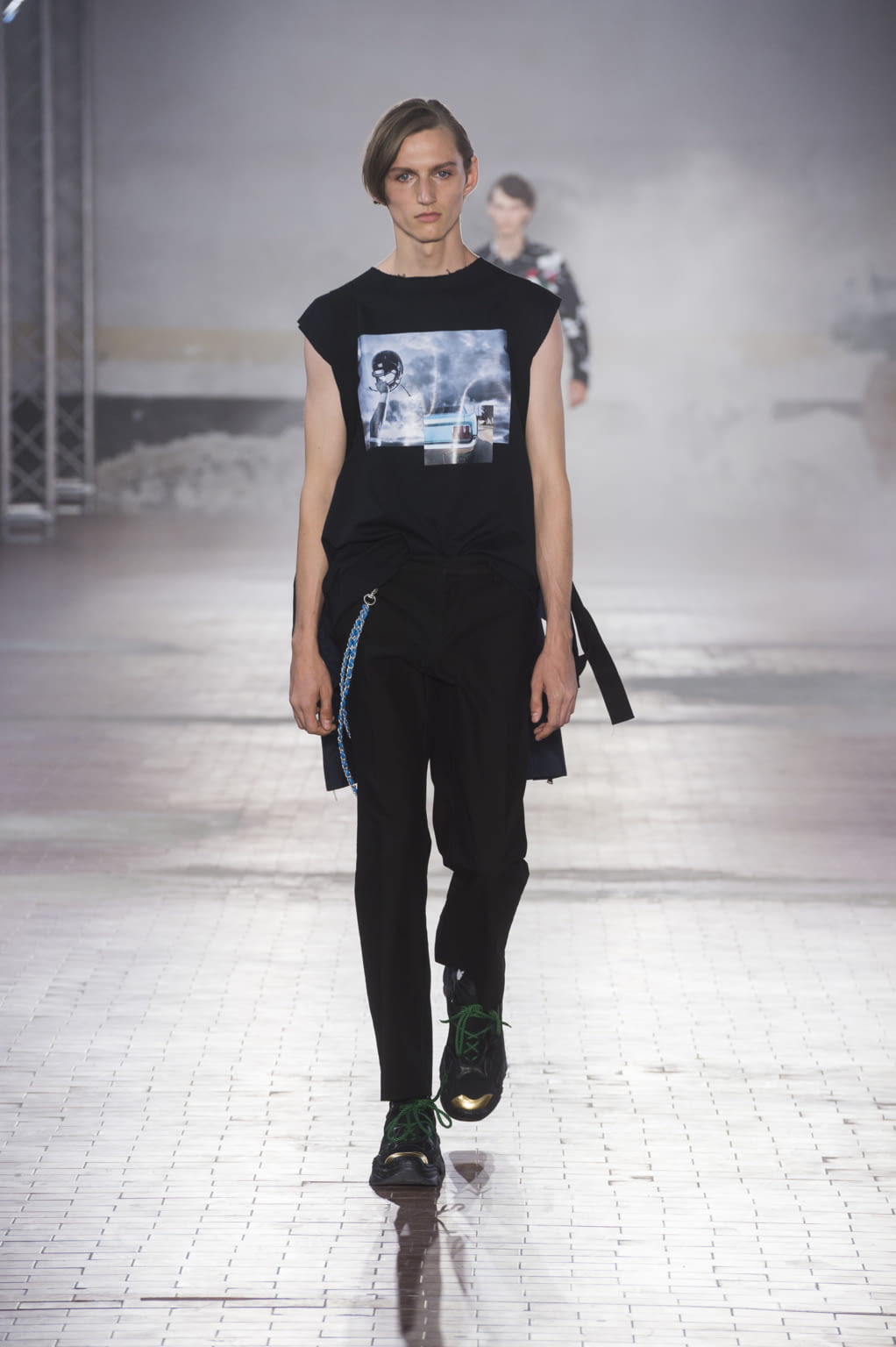 Fashion Week Milan Spring/Summer 2018 look 26 from the N°21 collection 男装
