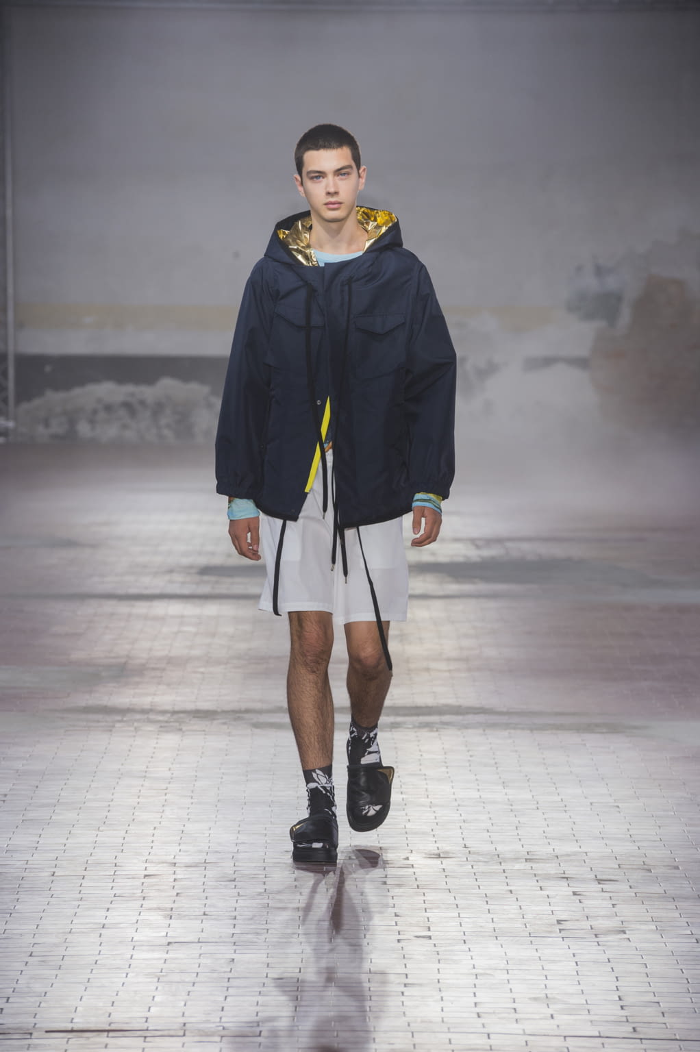 Fashion Week Milan Spring/Summer 2018 look 28 from the N°21 collection menswear