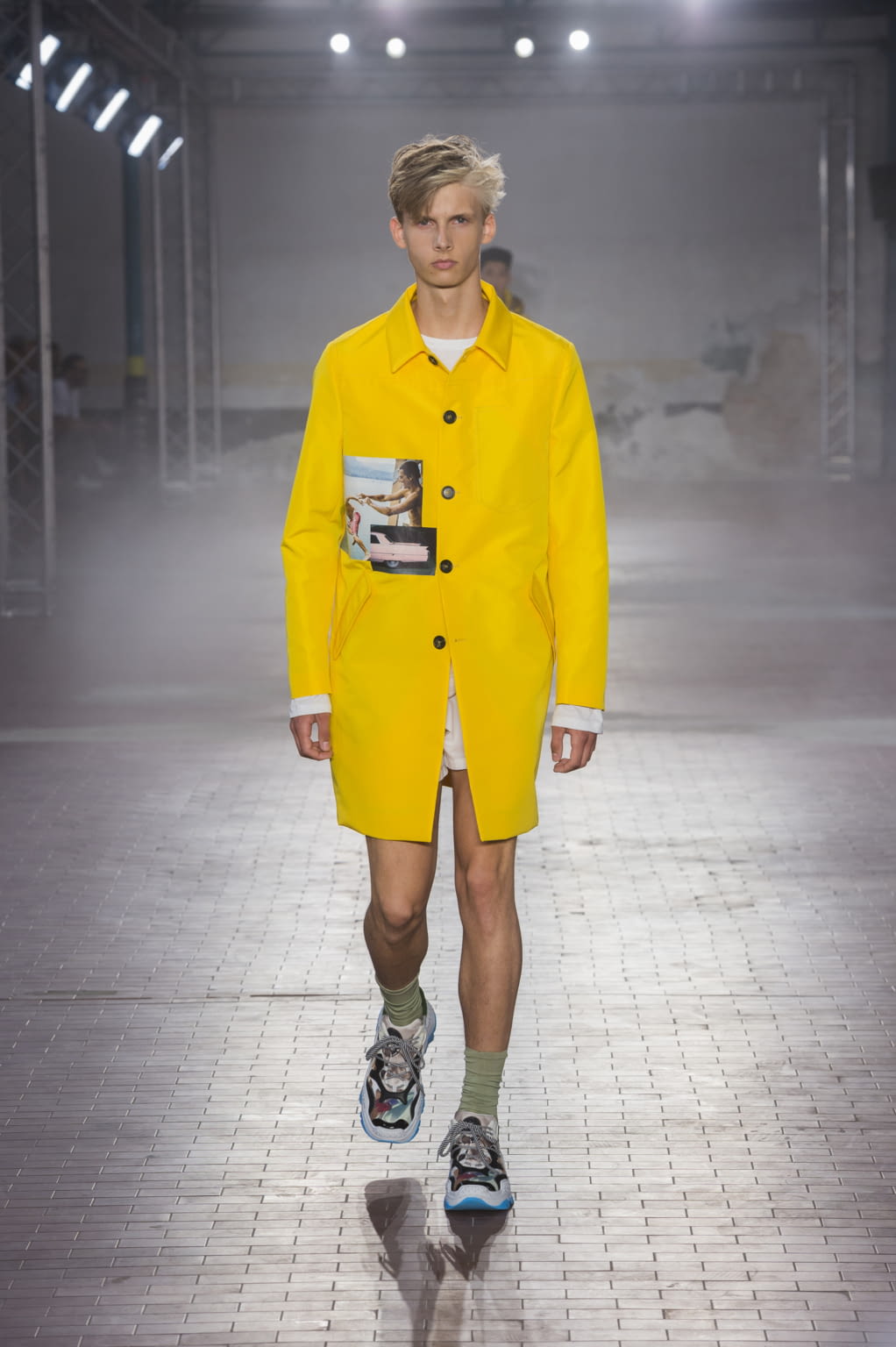 Fashion Week Milan Spring/Summer 2018 look 30 from the N°21 collection menswear