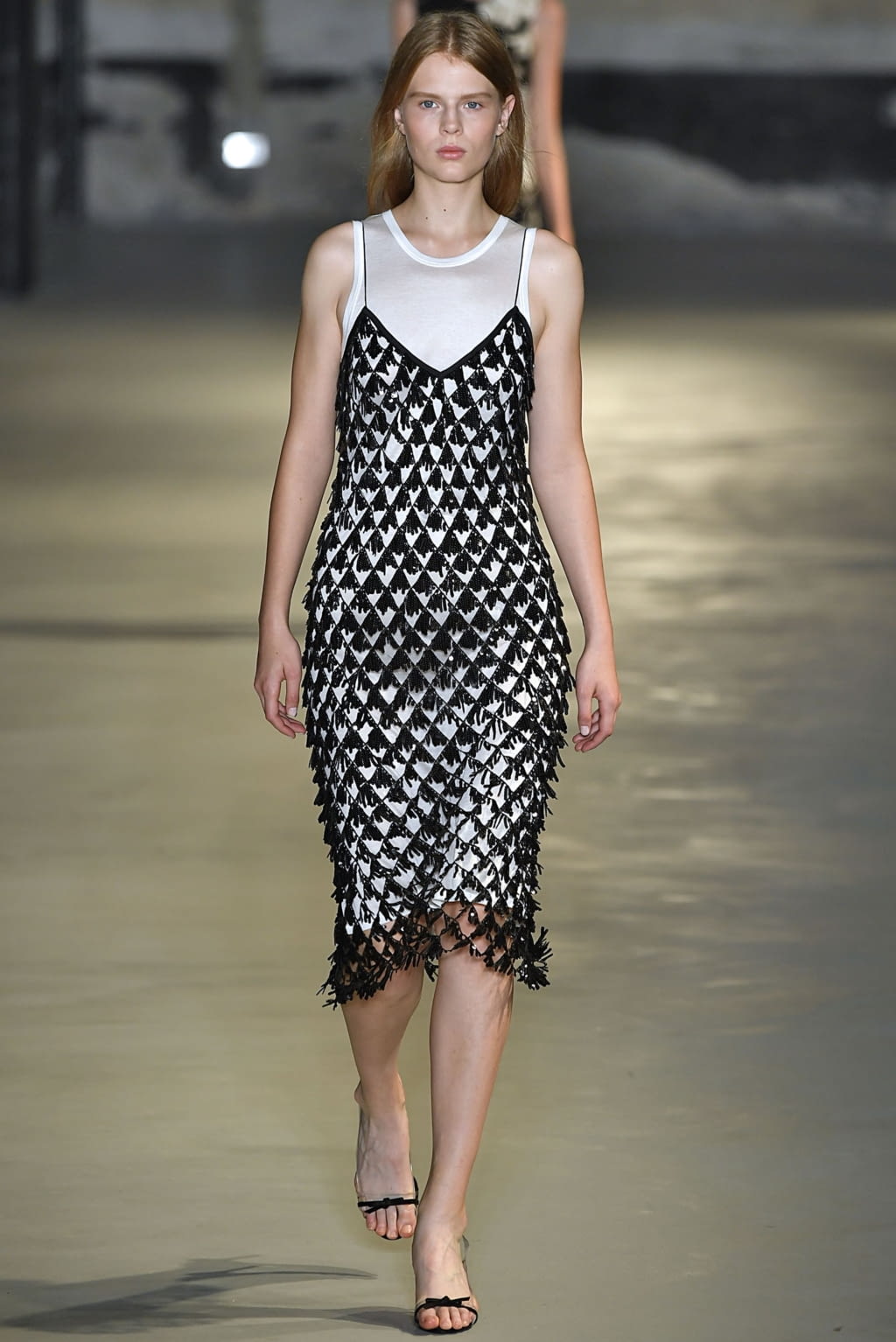 Fashion Week Milan Spring/Summer 2019 look 14 from the N°21 collection womenswear