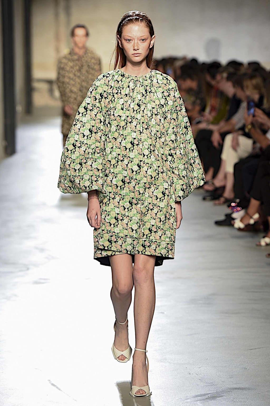 Fashion Week Milan Spring/Summer 2020 look 3 from the N°21 collection womenswear