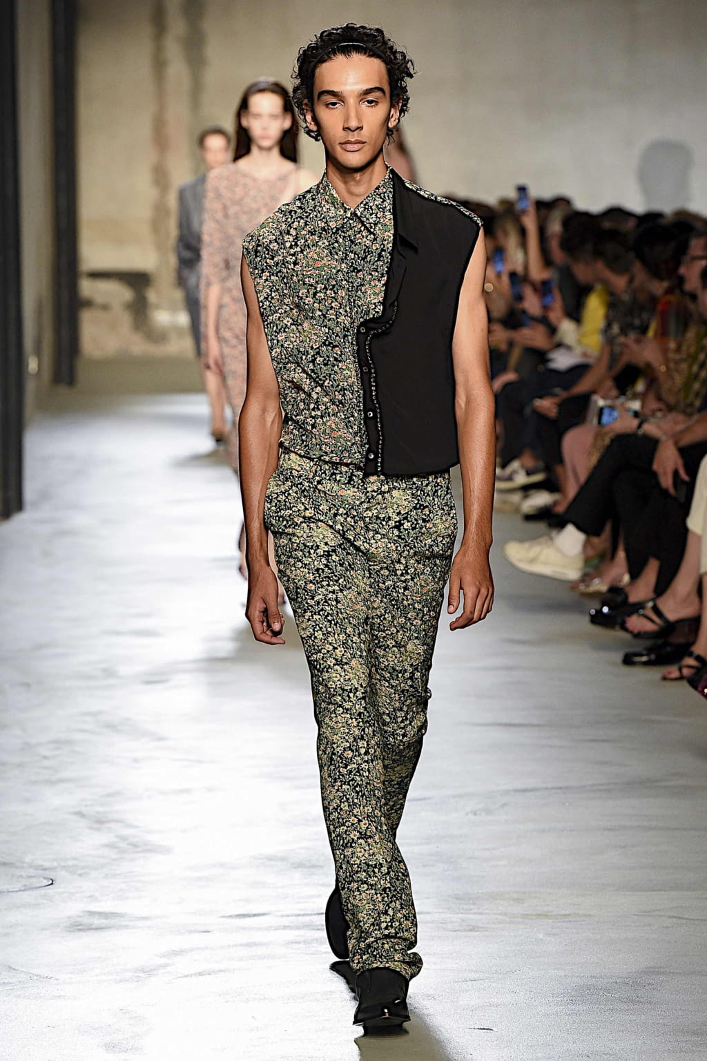 Fashion Week Milan Spring/Summer 2020 look 17 de la collection N°21 womenswear