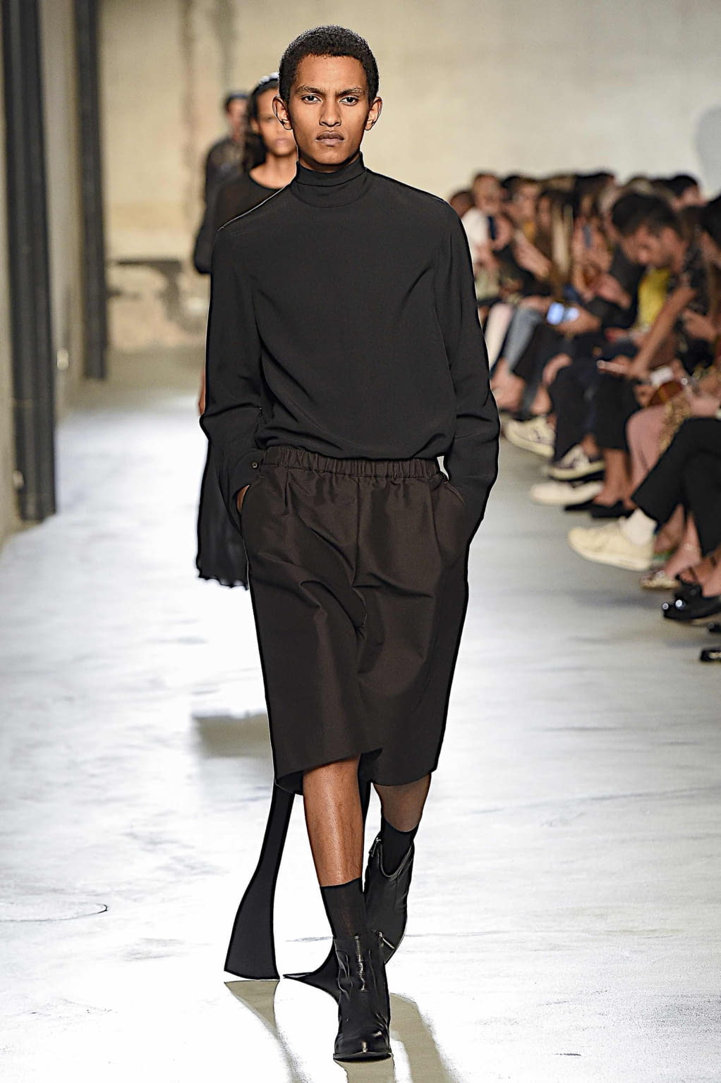 Fashion Week Milan Spring/Summer 2020 look 39 de la collection N°21 womenswear