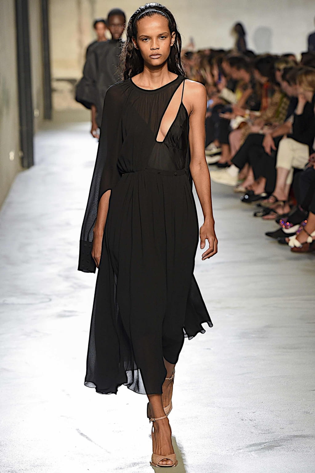 Fashion Week Milan Spring/Summer 2020 look 40 de la collection N°21 womenswear