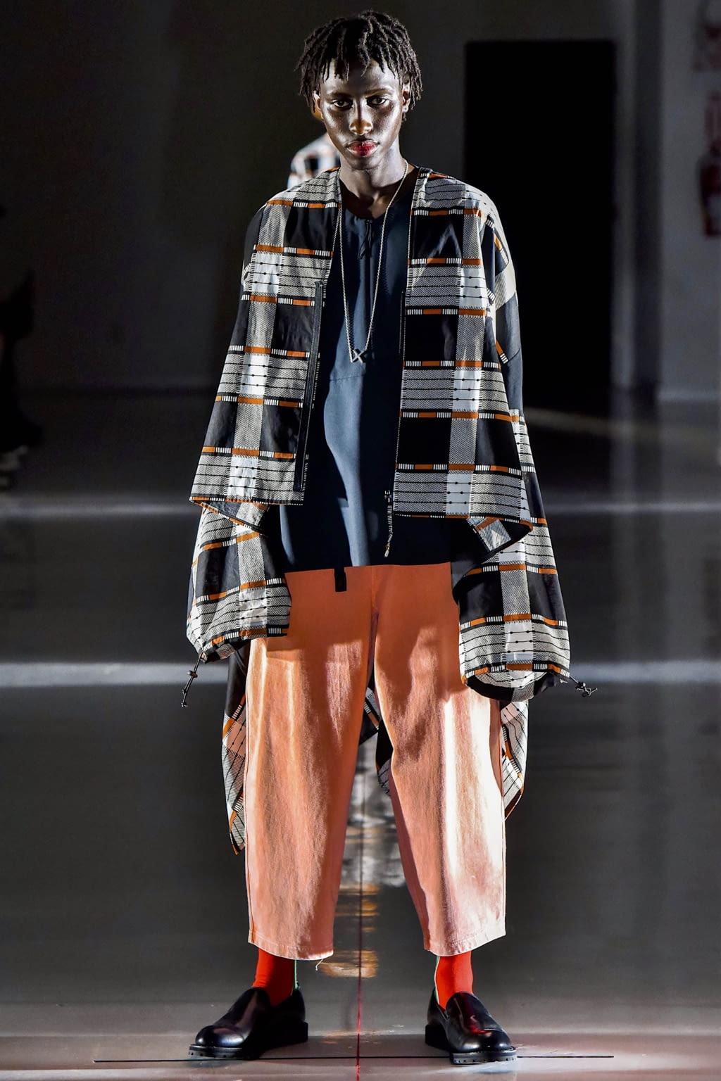 Fashion Week New York Spring/Summer 2019 look 6 from the N.Hoolywood collection menswear