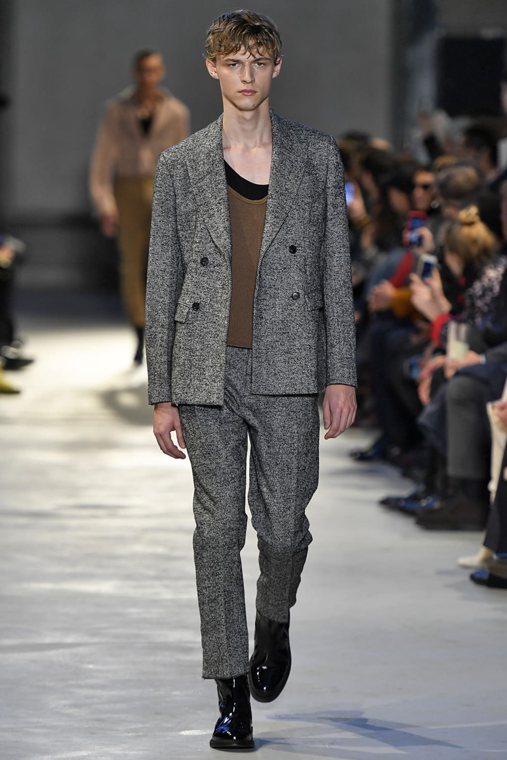 Fashion Week Milan Fall/Winter 2019 look 9 from the N°21 collection menswear