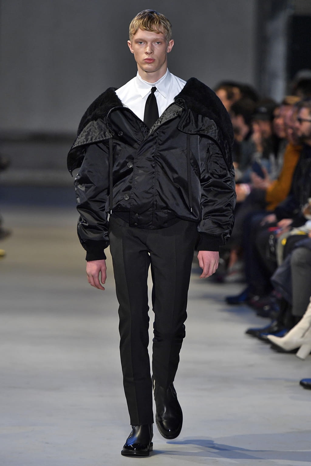 Fashion Week Milan Fall/Winter 2019 look 31 from the N°21 collection menswear