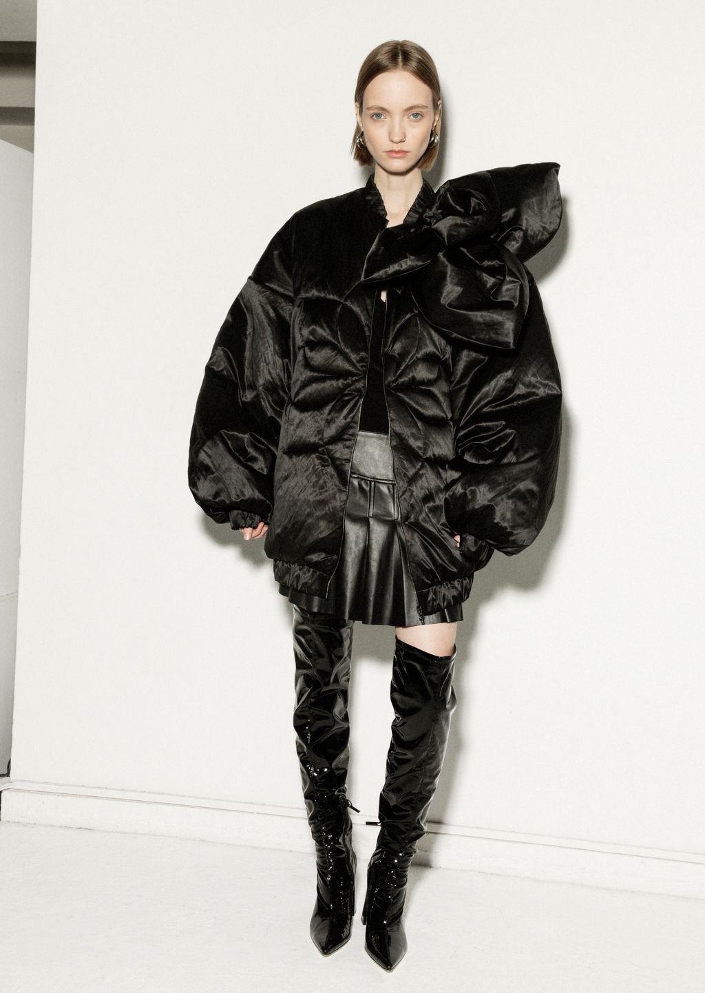 Fashion Week Paris Fall/Winter 2023 look 32 de la collection NADYA DZYAK womenswear