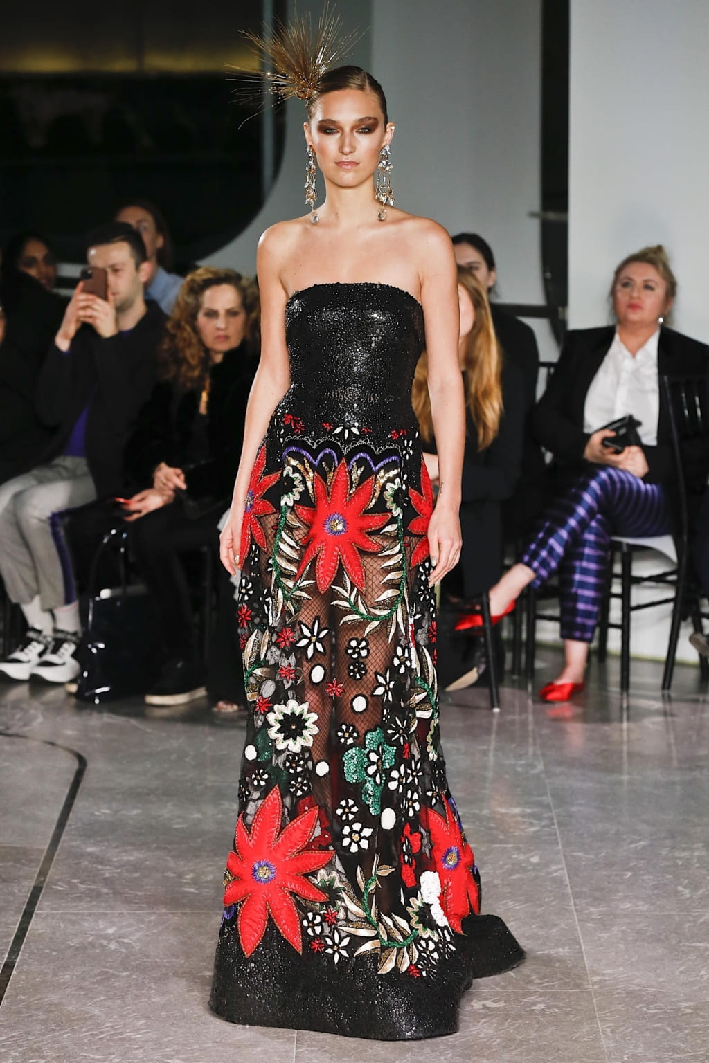 Fashion Week New York Fall/Winter 2020 look 17 from the Naeem Khan collection womenswear