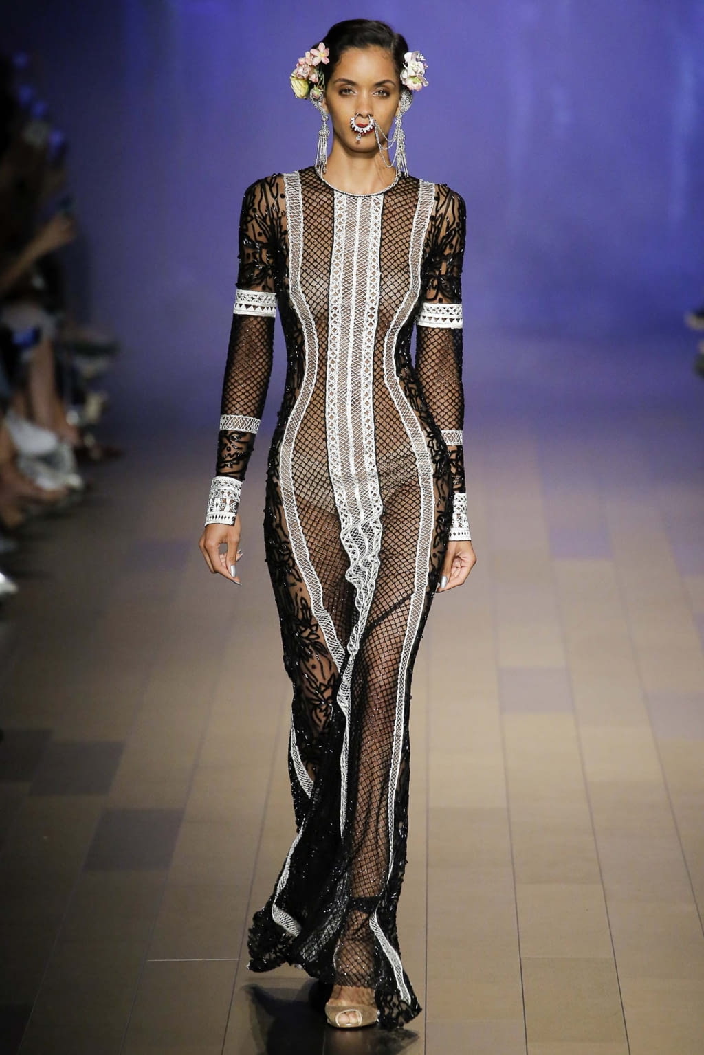 Fashion Week New York Spring/Summer 2018 look 13 from the Naeem Khan collection womenswear