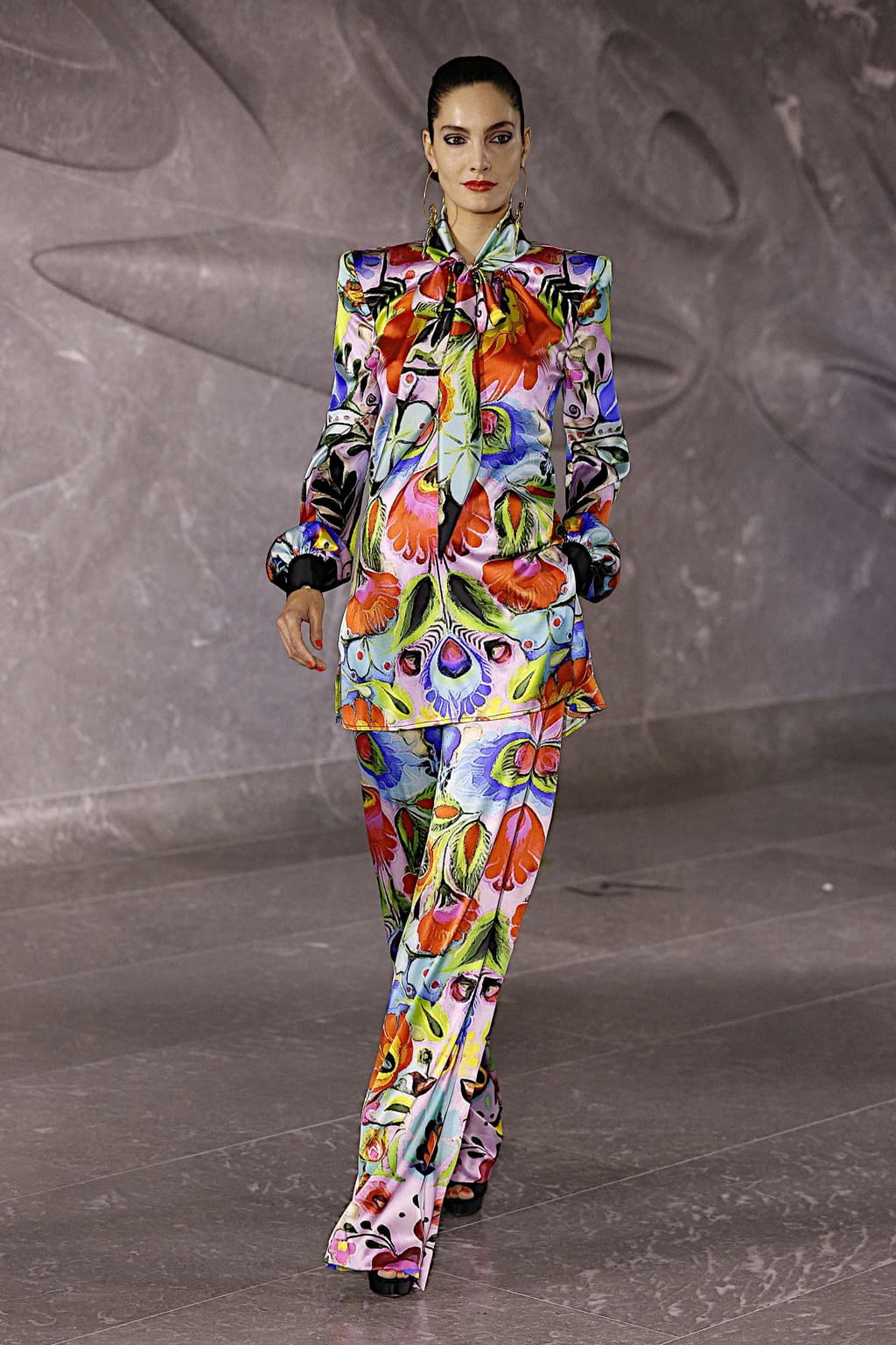 Fashion Week New York Spring/Summer 2020 look 7 de la collection Naeem Khan womenswear
