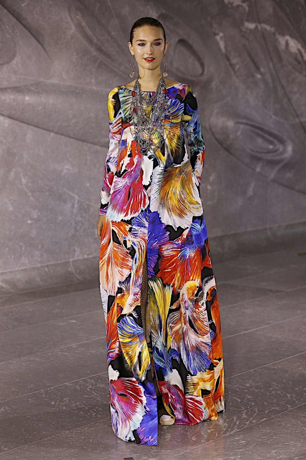 Fashion Week New York Spring/Summer 2020 look 8 from the Naeem Khan collection womenswear