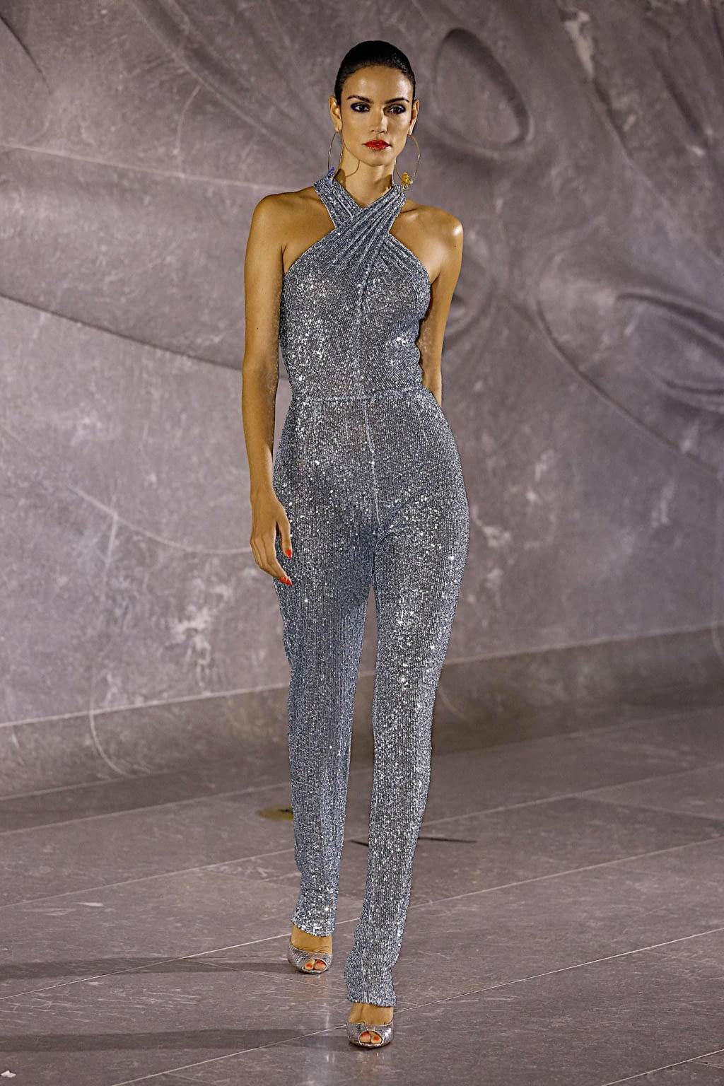Fashion Week New York Spring/Summer 2020 look 17 from the Naeem Khan collection 女装
