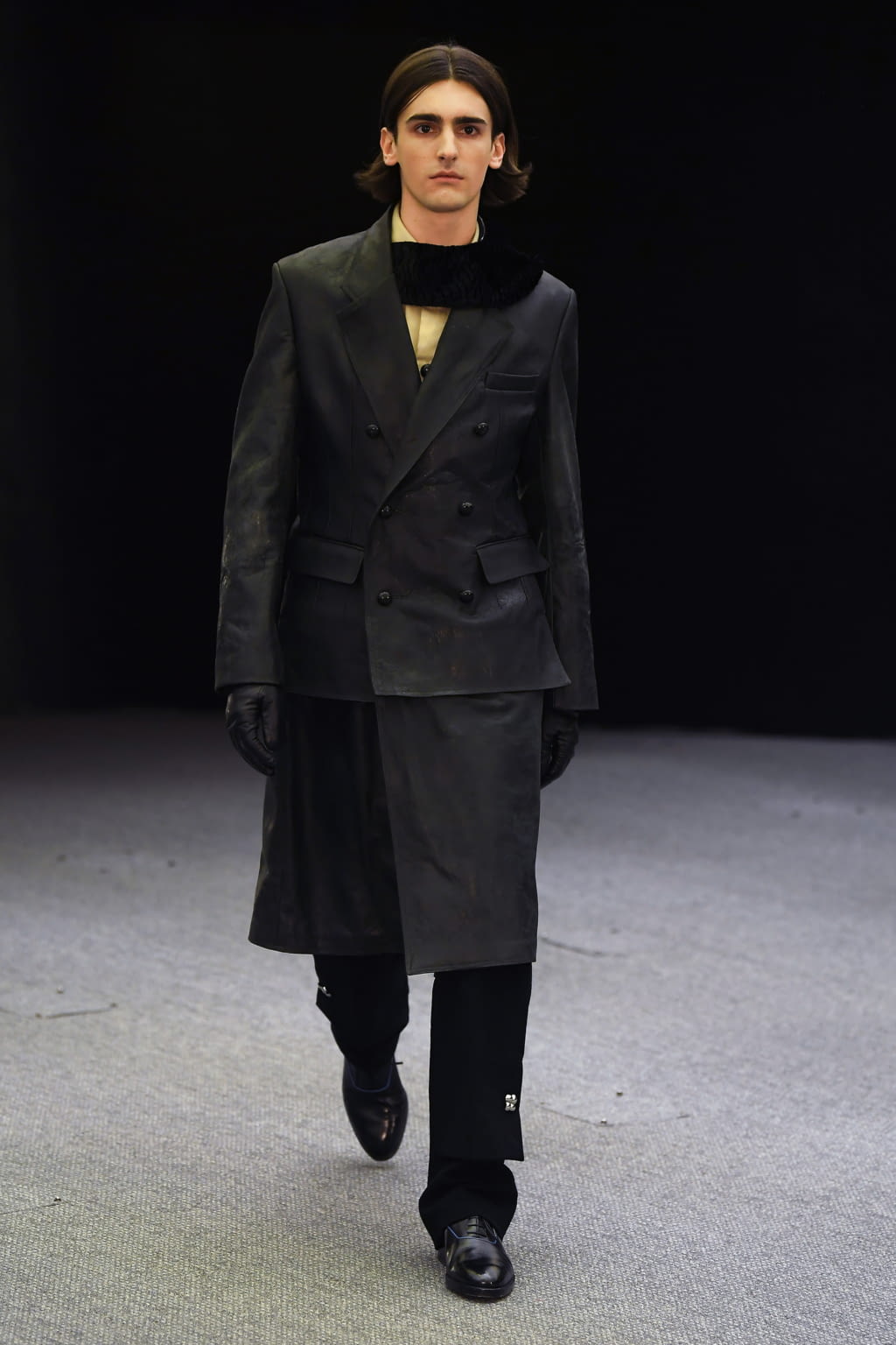 Fashion Week Paris Fall/Winter 2020 look 3 from the Namacheko collection menswear