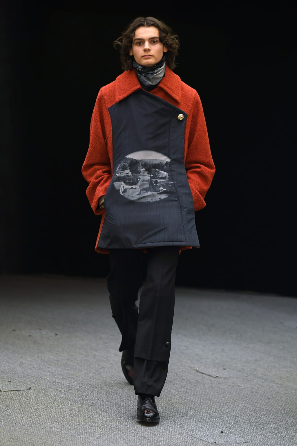 Fashion Week Paris Fall/Winter 2020 look 18 de la collection Namacheko menswear